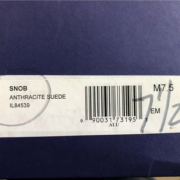 Stuart Weitzman platform suede pumps. Dark grey in colour. - Picture 3 of 6